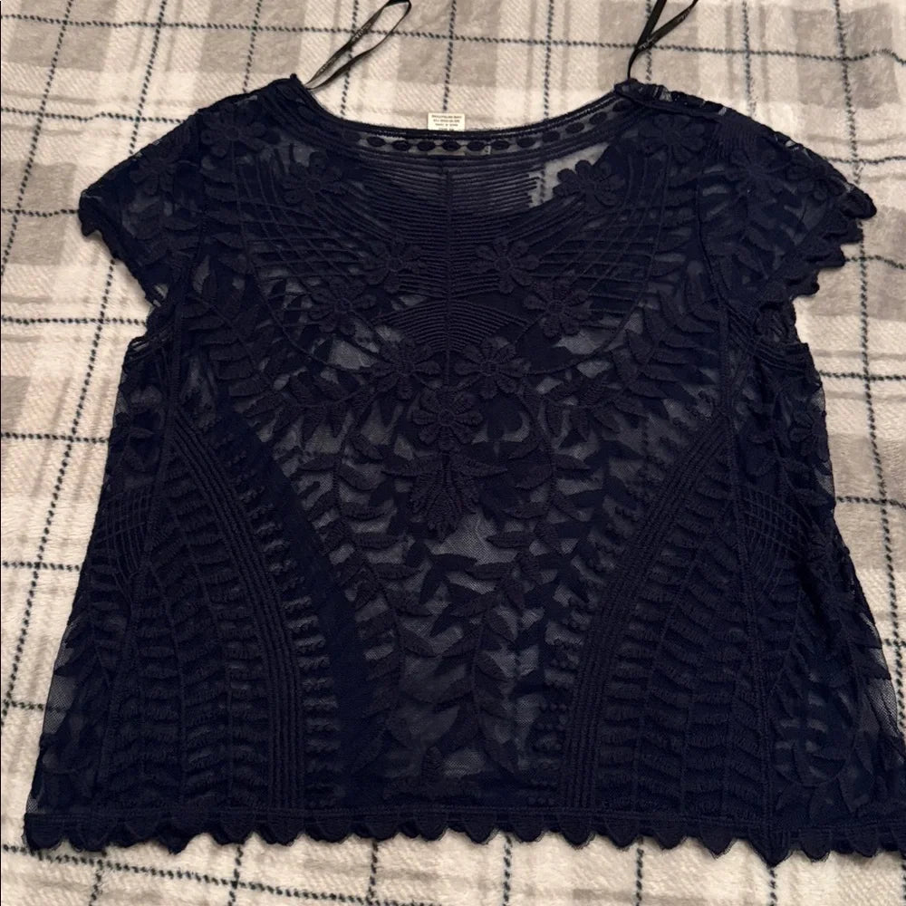 Feminine Say What Navy Scalloped Hem Lace Overlay Cap Sleeves Top Size Small